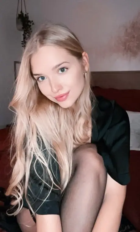 Elina Olsson elinaolsson elinaolsson elina olssonn emilycute