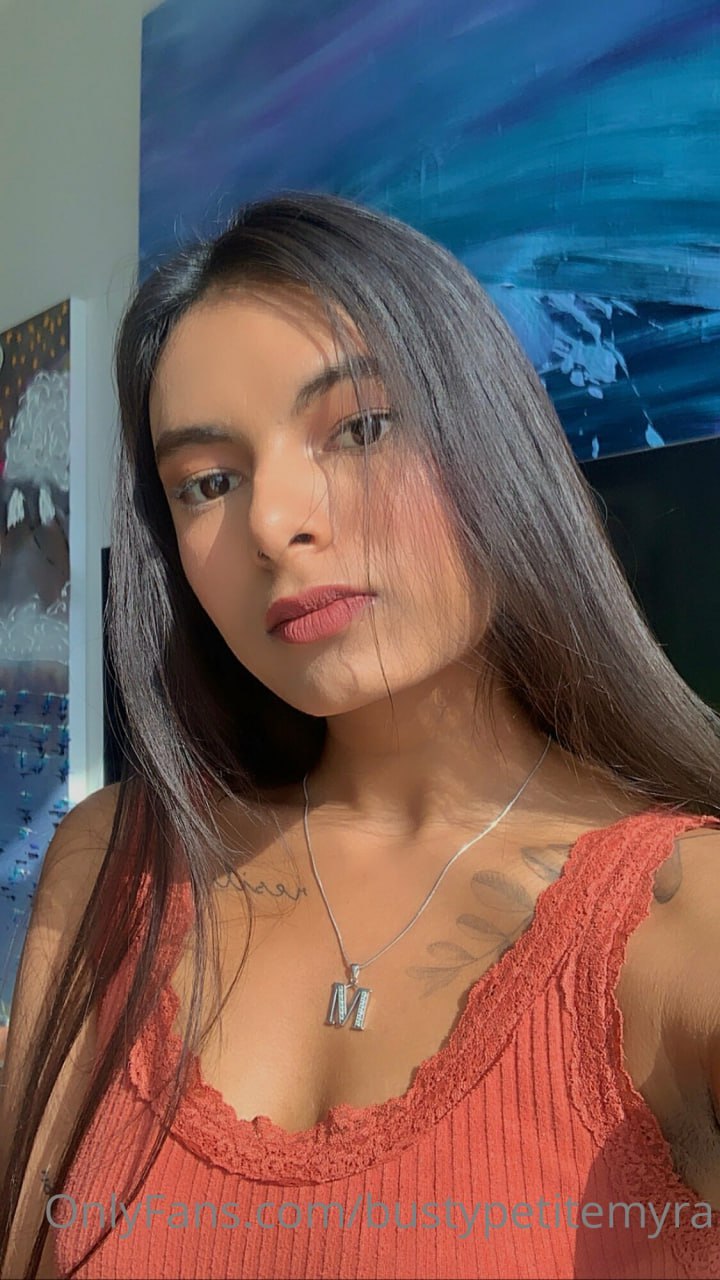 bustypetitemyra